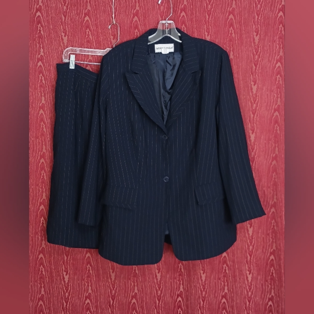 JESSICA LONDON 2 Piece Sz 20W Navy Blue Pinstripe Collared Sleeve Skirt Suit